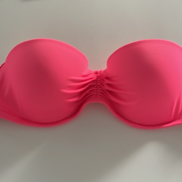 32C VS Strapless Pink Bikini Top - Picture 8 of 8